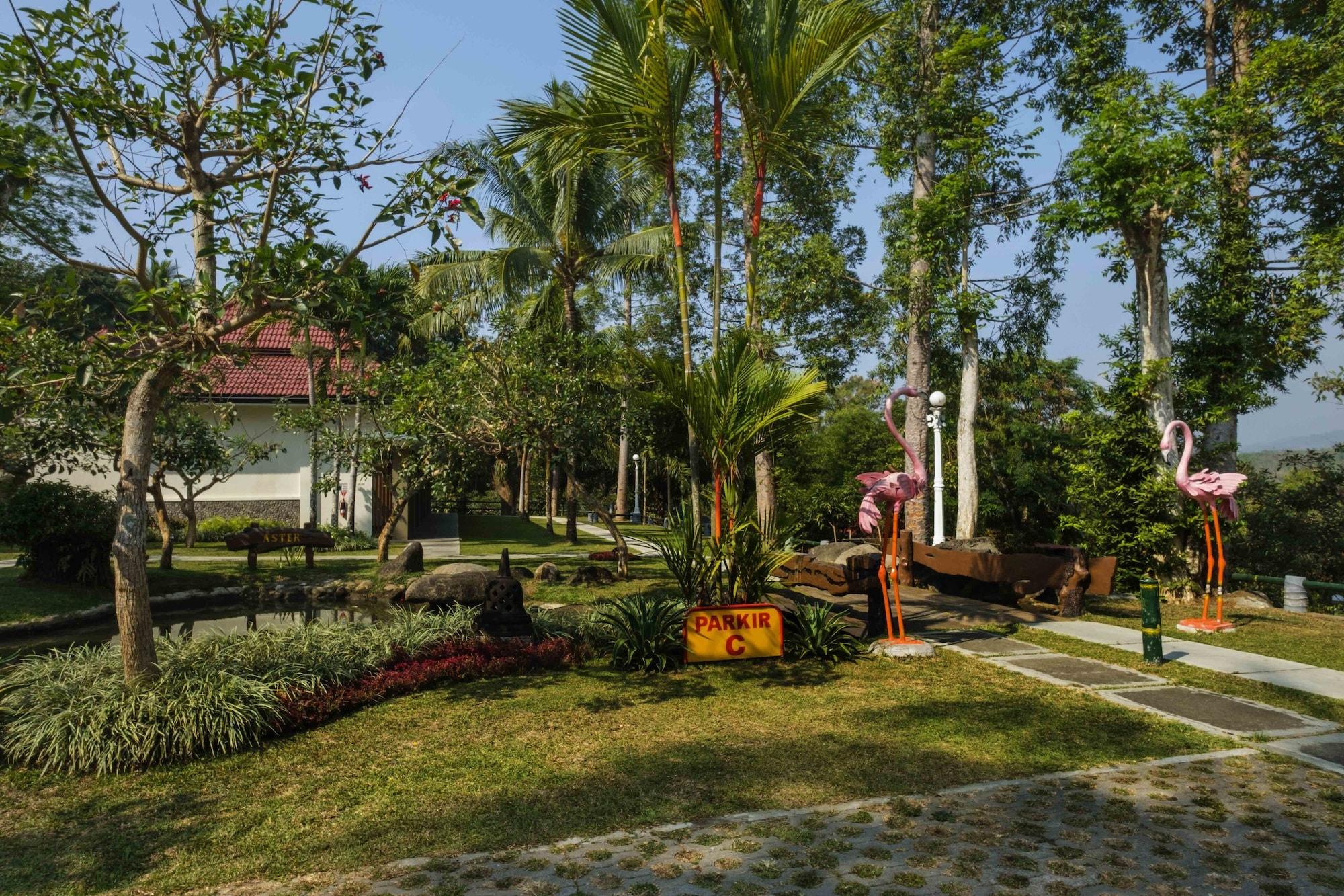 Puri Asri Hotel & Resort Magelang Exterior foto