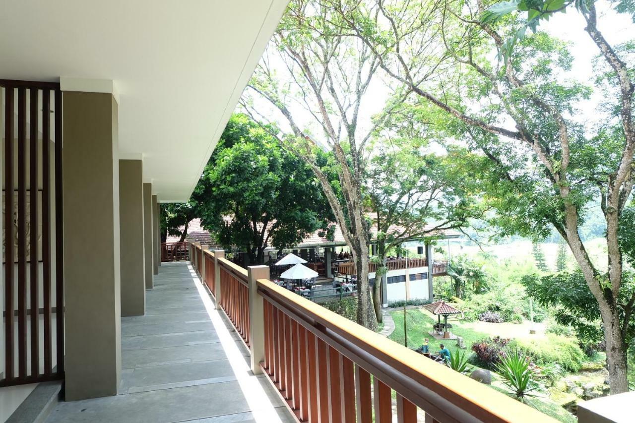 Puri Asri Hotel & Resort Magelang Exterior foto